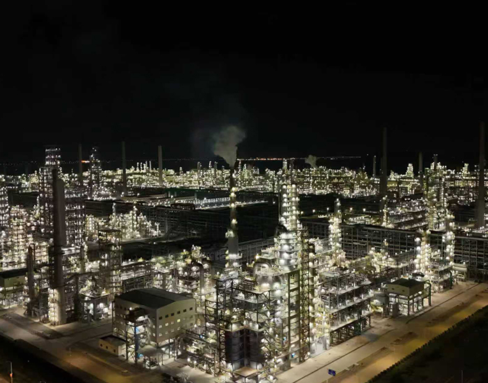 Tendances de d&eacute;veloppement de l'industrie p&eacute;trochimique mondiale et opportunit&eacute;s d'application de vannes